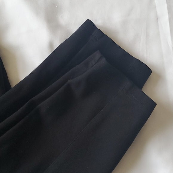 Reitmans Ponte Knit leggings - size 12 petite - Picture 3 of 6